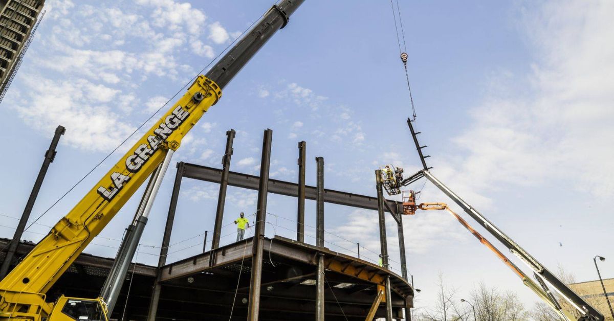 Managing Crane Noise While Working in Residential Areas