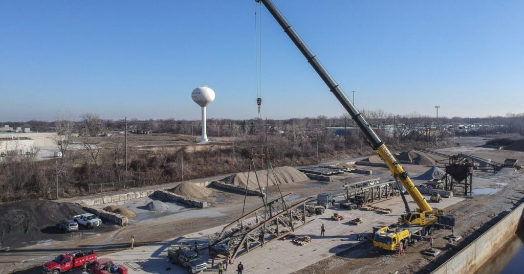 How To Calculate What Size Crane Is Needed for a Heavy Lift